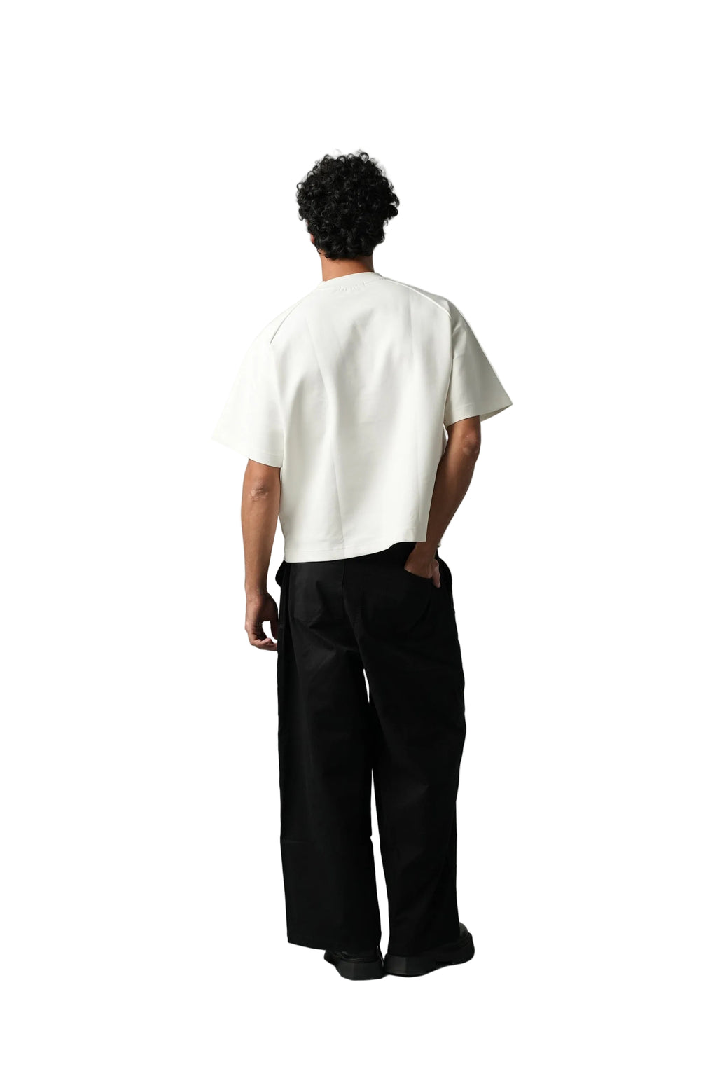 WHITE BOXY T-SHIRT